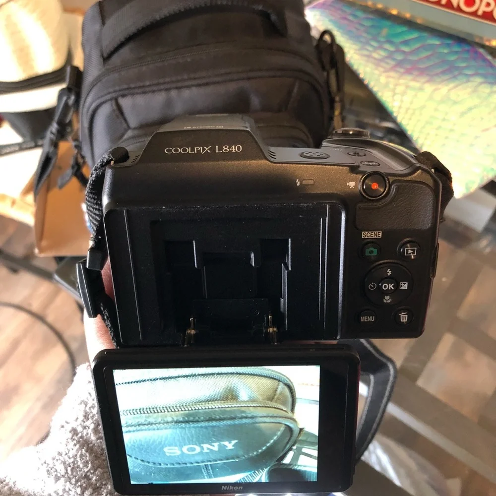 Nikon coolpix L840